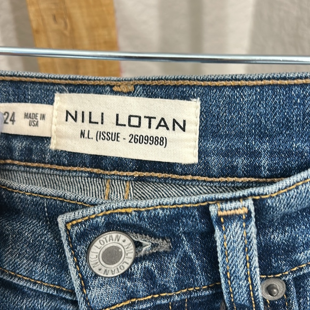 NWT Nili Lotan Bootcut Midrise Jean in Classic Wash - Picture 10 of 13